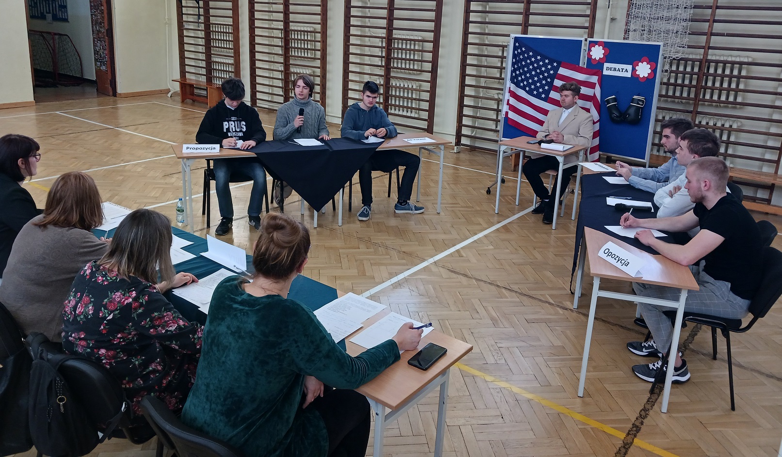 Debata 6